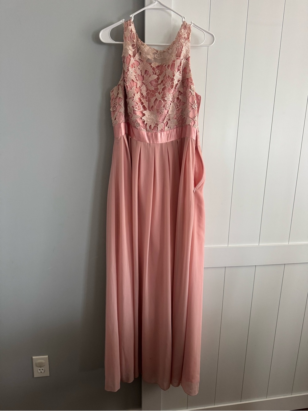 Sleeveless Pink Lace Maxi Dress with Chiffon Skirt
